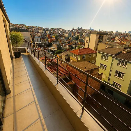 Hotel Pera L D'east Signature 3*